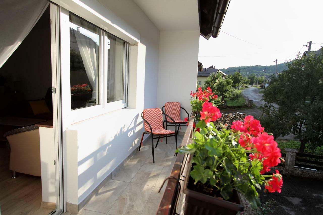 Ferienwohnung Apartman Ana Otočac Exterior foto
