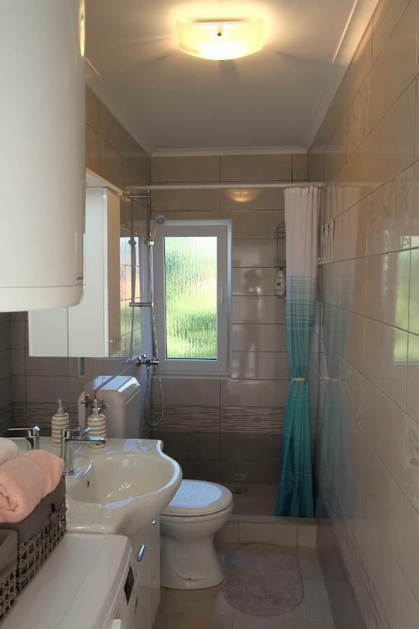Ferienwohnung Apartman Ana Otočac Exterior foto