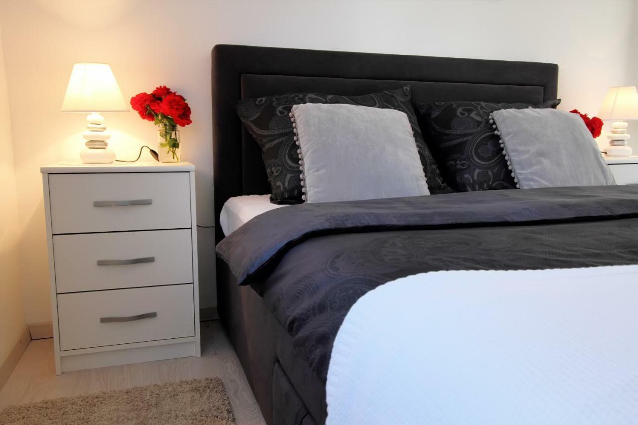 Ferienwohnung Apartman Ana Otočac Exterior foto